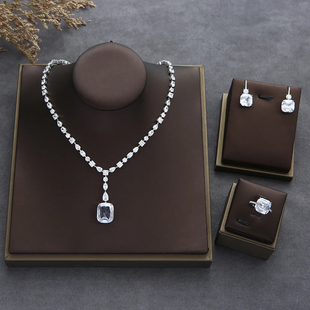 Luxury Square Rhinestone Crystal Necklace Wedding Necklace Fashion Jewelry Accessories