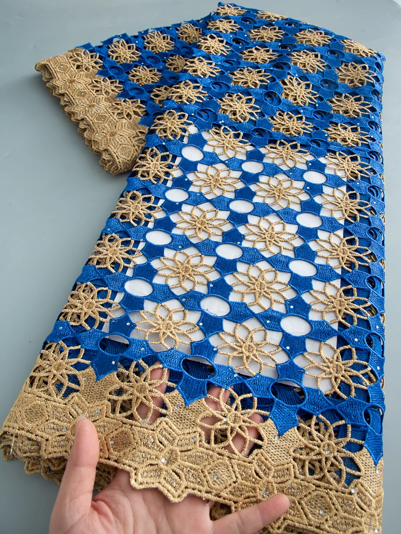 

Latest Nigerian Water Soluble Lace Fabric 2025 High Quality Embroidered African Guipure Lace Fabric for Women Celebration Dress