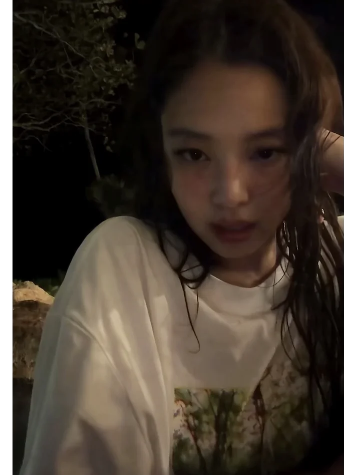 

New 2026 Loose Cotton round Neck Short Sleeve Letter Print T-Shirt Gold Intelligent Jennie Periphery Pattern Women's Fashion