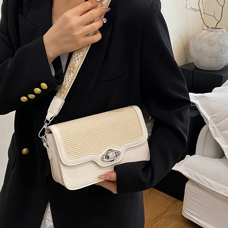 

Premium Niche Bag Women 2025 New Trendy Retro Fashion Small Square Bag Solid Color Personalized Versatile Messenger Bag