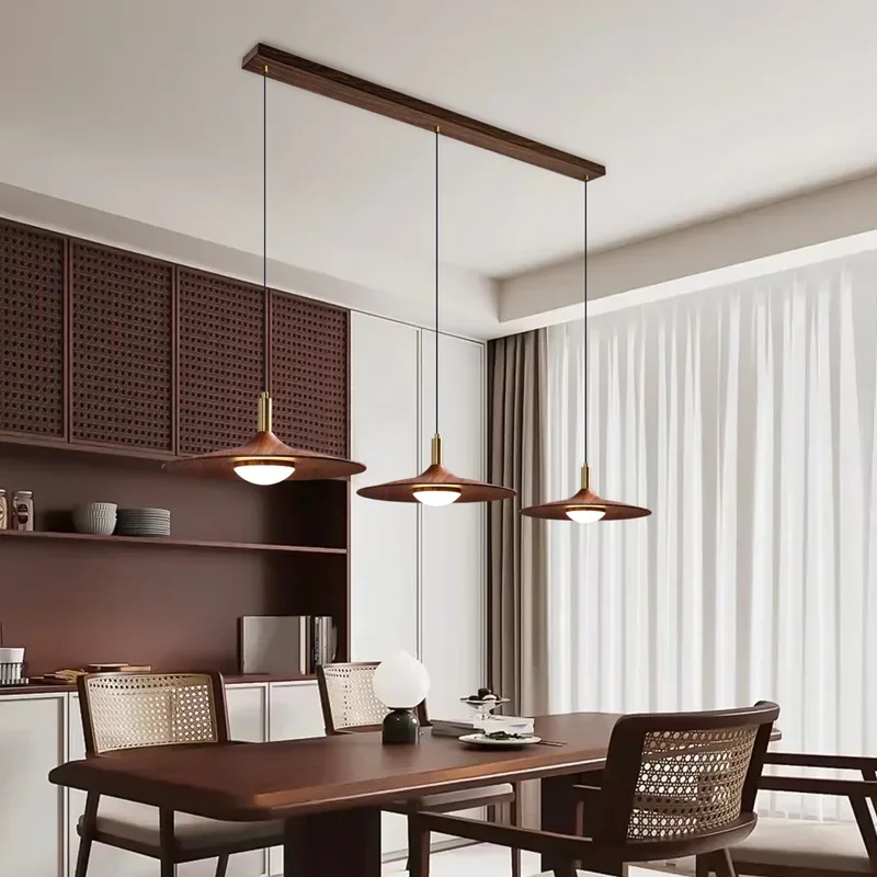 

Medieval style, restaurant, chandelier, retro flying saucer light, Japanese style, wabi-sabi, walnut color