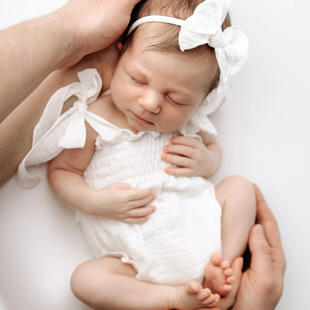 Soft Newborn Photography Props White Muslin Ruffle Romper Baby Photo Shoot Outfit Infant Sleeveless Tie Strap Costume