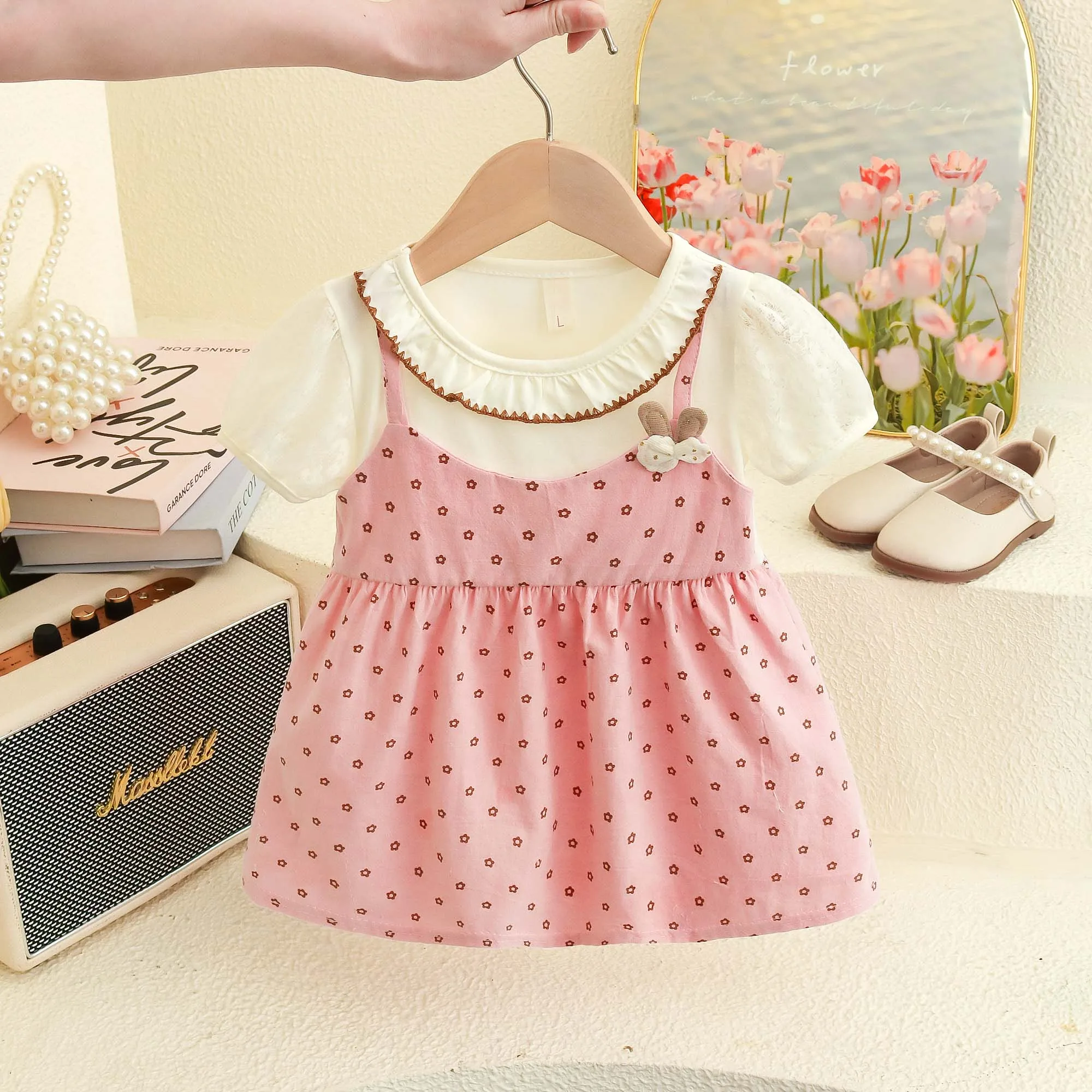 6-24 Monate Sommer Neues Baby Mädchen Blumenkleid im ländlichen Stil, bequeme und atmungsaktive
