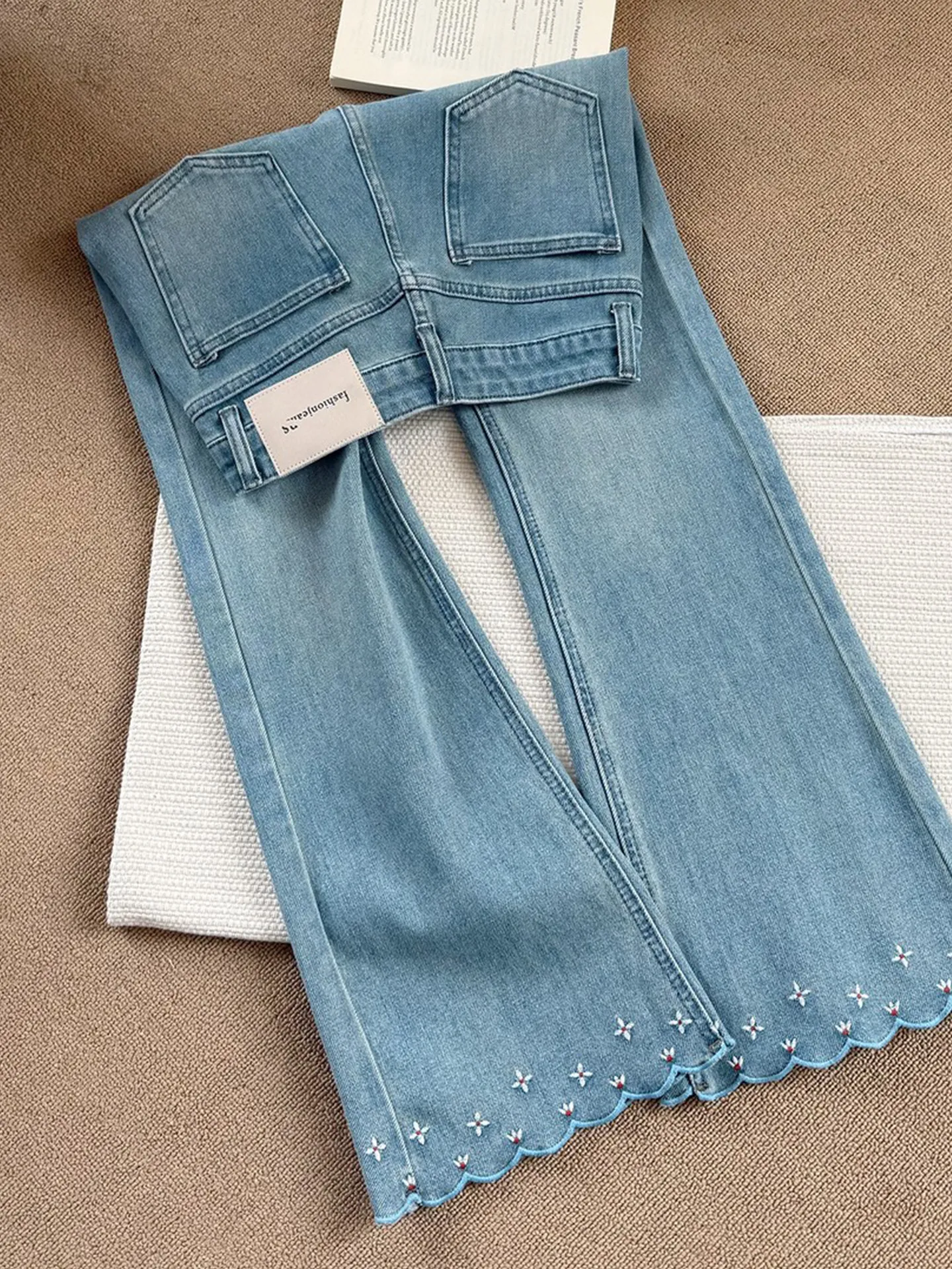 Blue Embroidered Floral Micro  - огляд і ціна Women Shoes Jeans