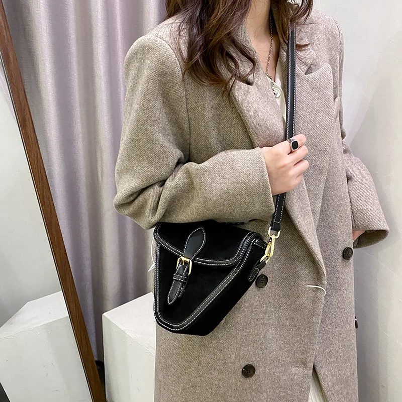 Frosted Texture Light Luxury Small Triangle Bag Women's New Popular Messenger Bag Fashionable Retro Simple Shoulder Armpit Bag