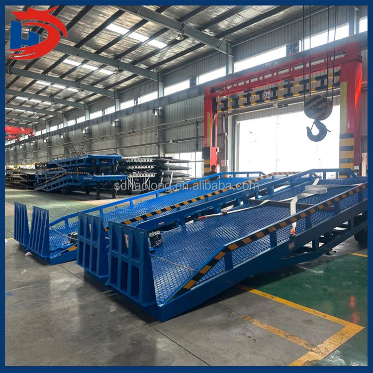 HCYMobile Hydraulic Boarding Bridge Forklift Unloading Platform   Container Ramp Loading Unloading Ladder for Cargo & Storag