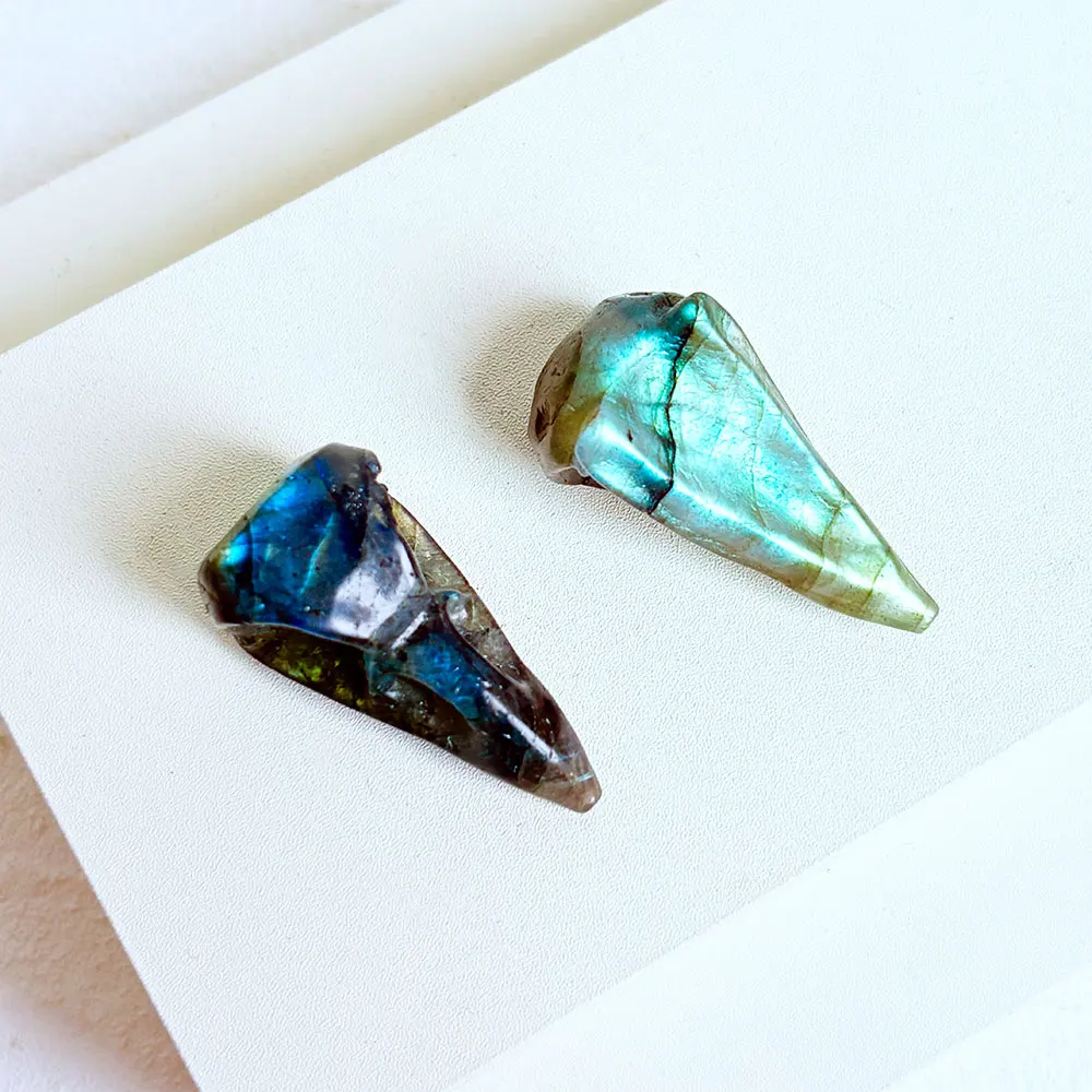 Natural Labradorite Stone Mini Bird Skull Carving Craft Animal Gift Crafts Feng Shui Home Decoration Stone Statues 3.8cm 1pcs