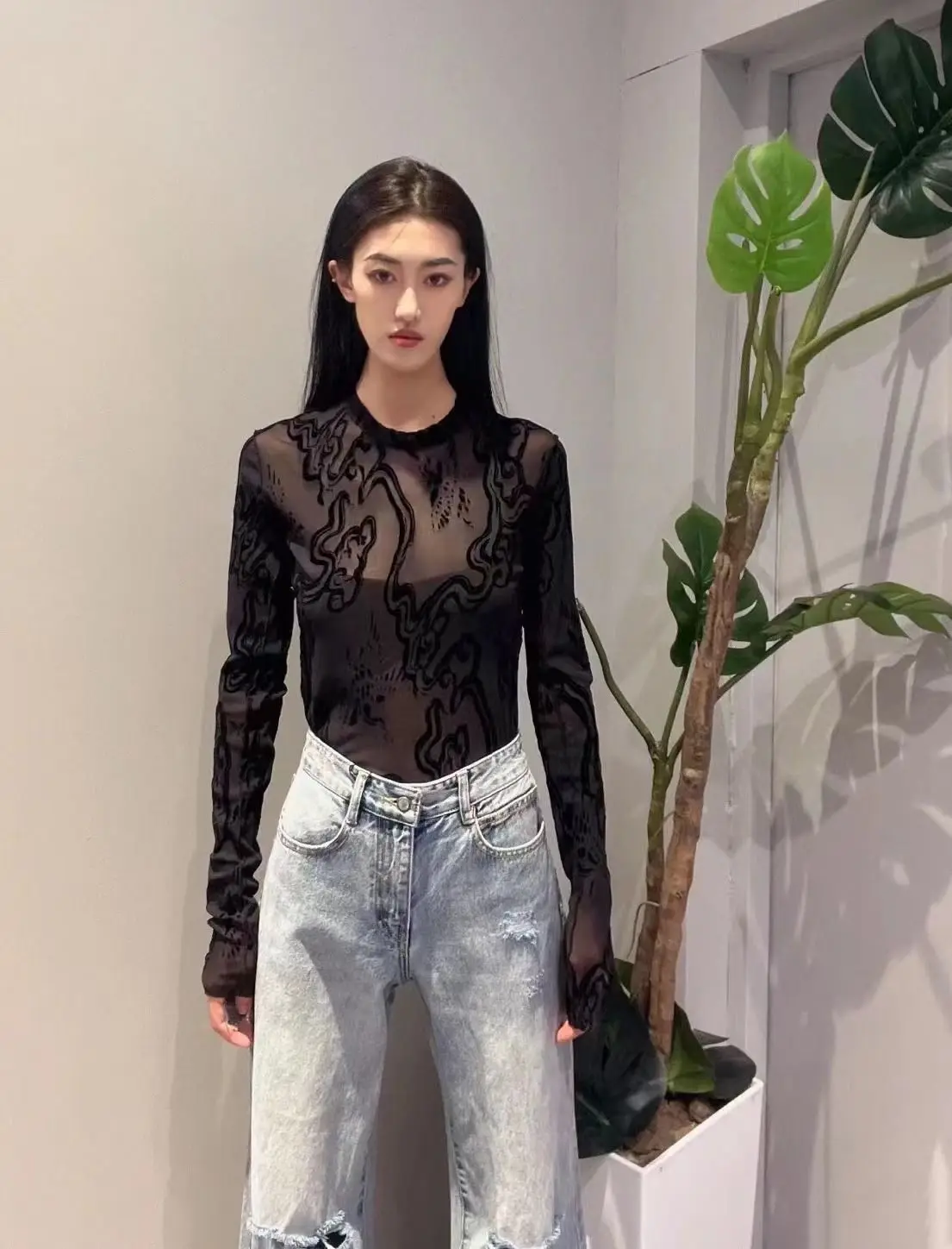 2024 Spring Fashion Versatile Slim Fit Elastic Long Sleeve T-shirt Plush Printed Mesh Bottom Shirt