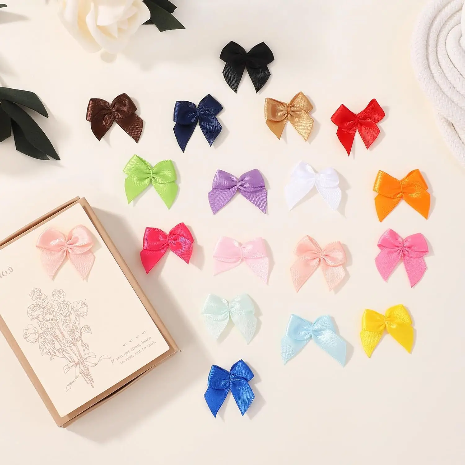 100 Stück/Lot Mini-Satinband-Schleifen Bunte Polyesterband-Schleifen für DIY-Nähprojekte Hochzeitsdekoration Haarnadel Kleidungszubehör – Detail 8
