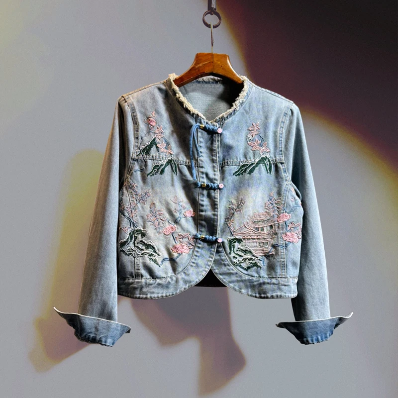 

Frayed Chinese Knot Button Denim Coat 2024 Spring and Autumn New Chinese Style Ripped Embroidered Short Jean Jacket for Women