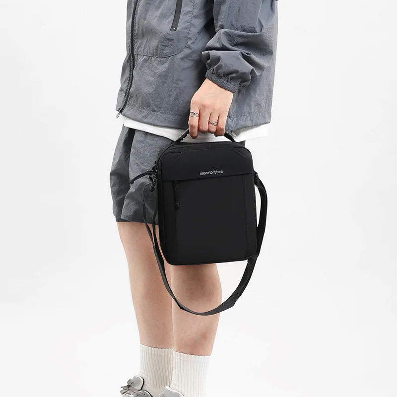 Men's crossbody bag, lightweight and durable Oxford fabric, large-capacity single-shoulder bag, travel and commuting men's bag