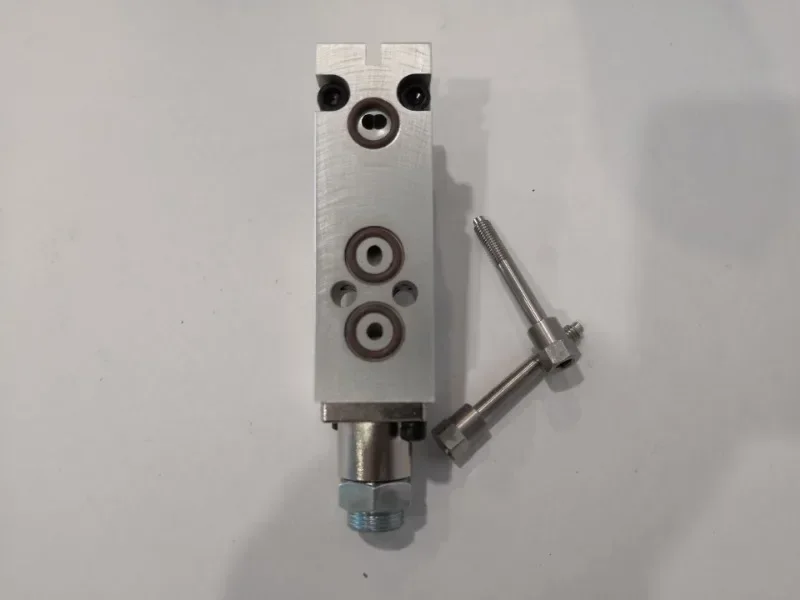 

10499081048996 UM25 valve group module spray gun 1048992