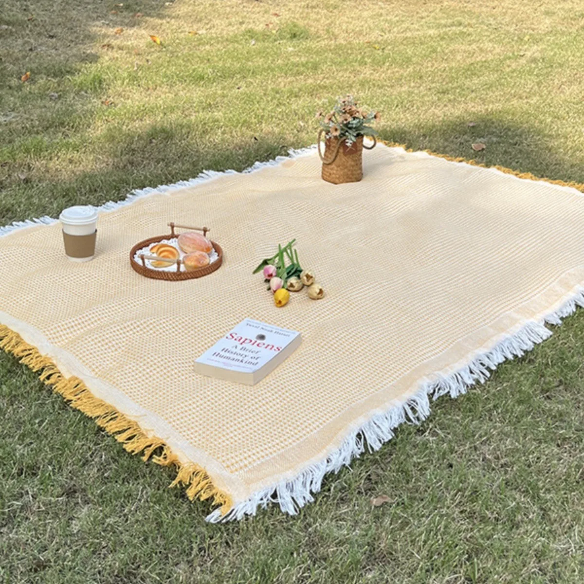 Picnic Blanket with Tassel Camping Mat Lawn Pad for Outdoor Travel Portable Knitting Tablecloth Nap Bedspread