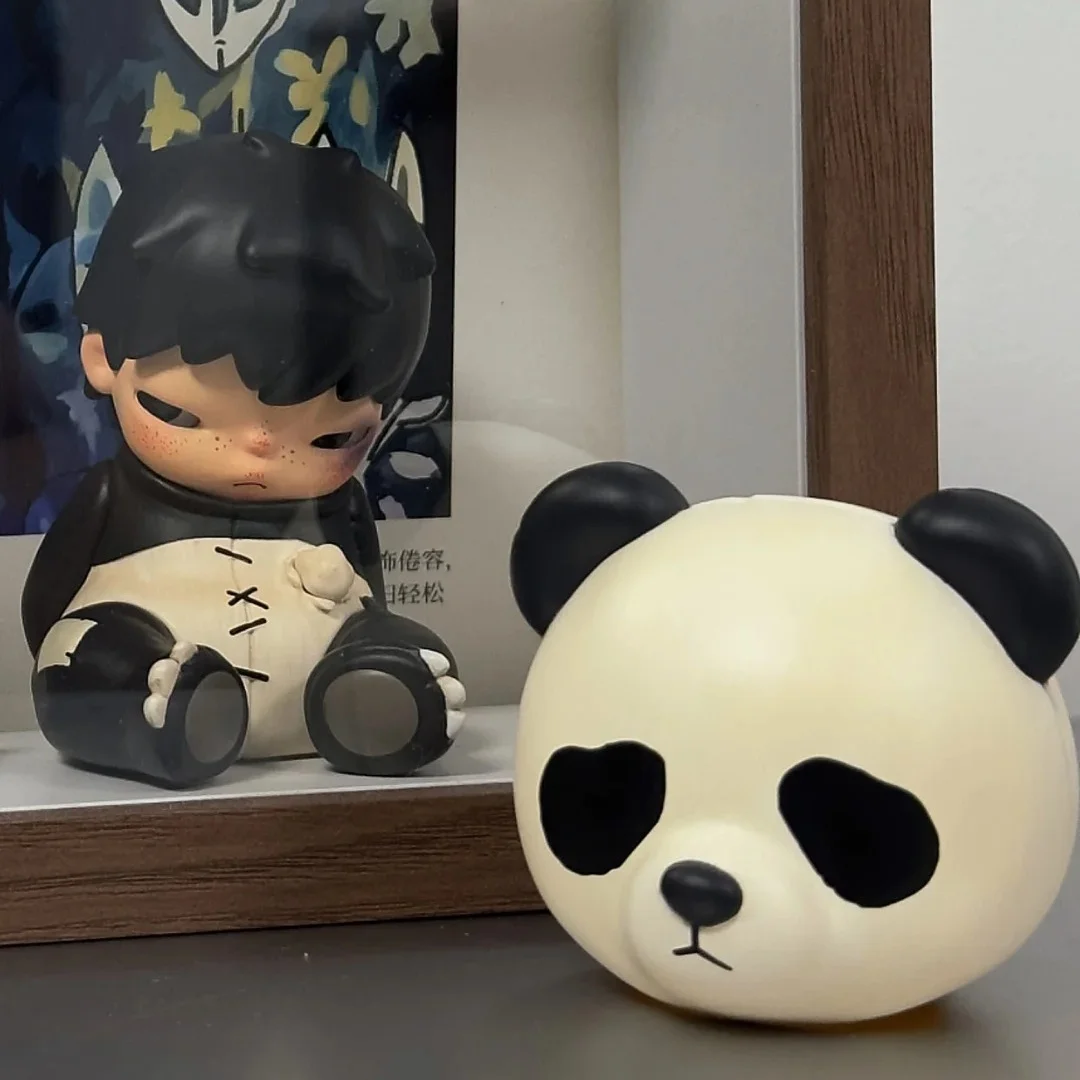 ของแท้ตุ๊กตา Hirono Panda อะนิเมะรูปลิฟท์สะสมตกแต่งโต๊ะเครื่องประดับน่ารัก Hirono Figurine คริสต์มาสของขวัญ