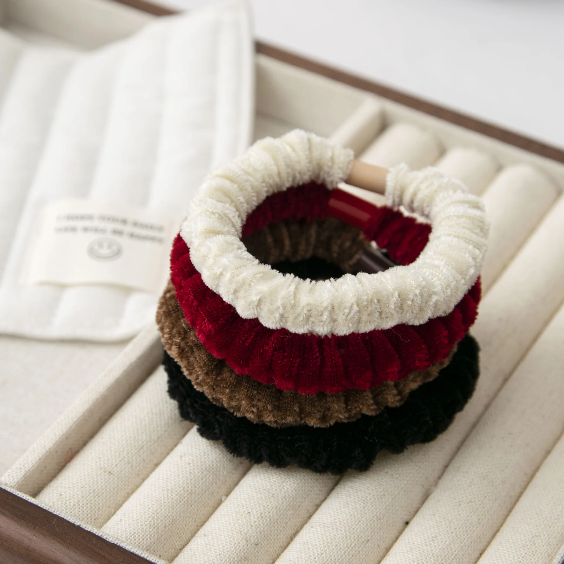 2pcs/set Velvet Hair Tie Plush Skinny Scrunchies Elastic Hair Band Rubber Band Ponytail Holder Basic Women Hair Accessories