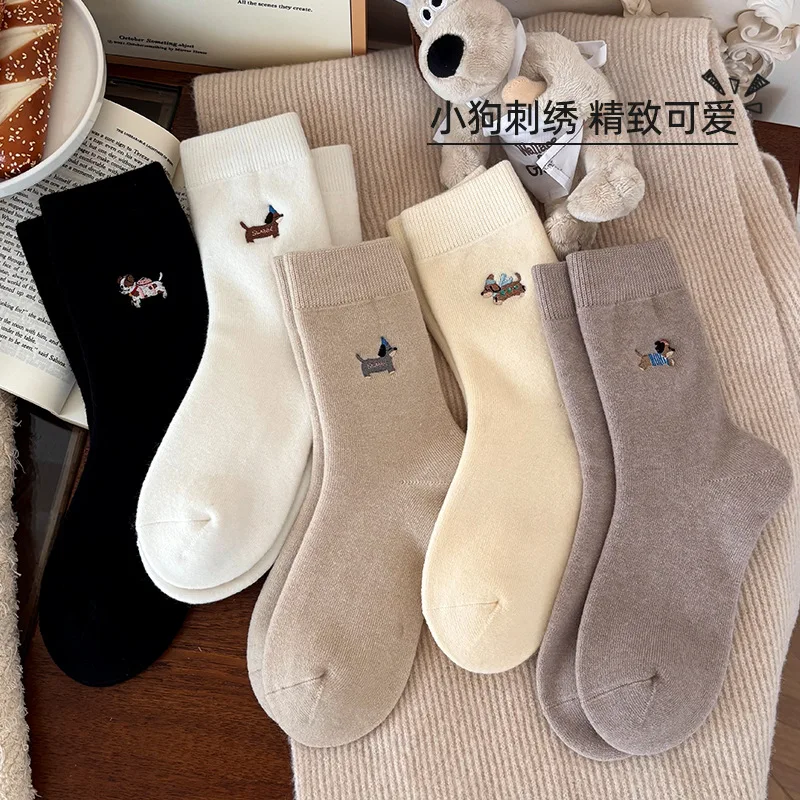 

Autumn and winter wool thickened ins wind cute embroidered stockings