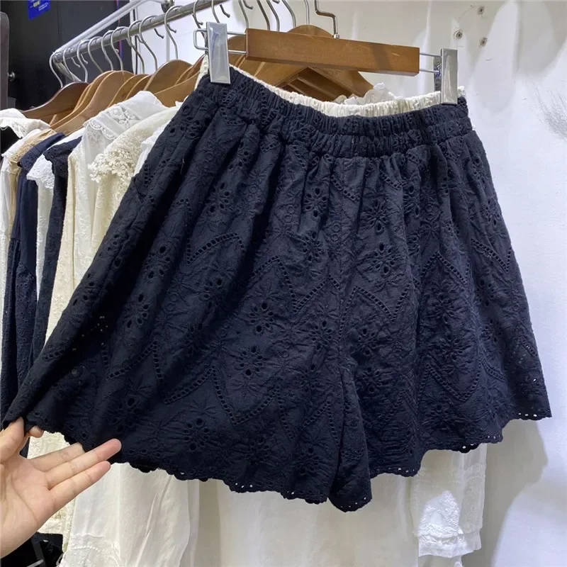 

2024 New Summer Floral Hollow Out Shorts Women Loose Elastic Waist Cotton Short Trousers Casual Lace Hot Pants
