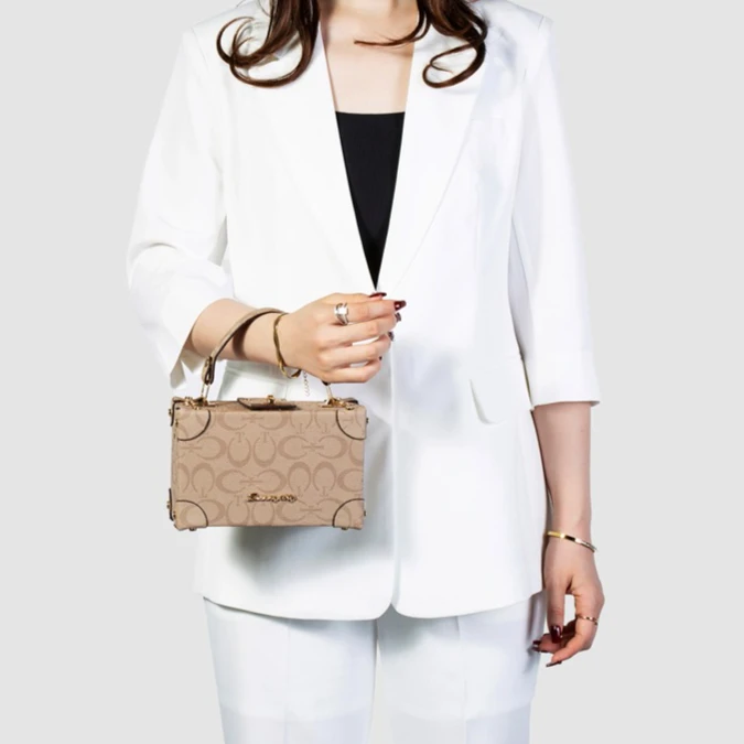 

​​Universal Efficiency Female Bag Handbag Midsize Everyday Bag Cross-Platform Performance For All Contexts​​