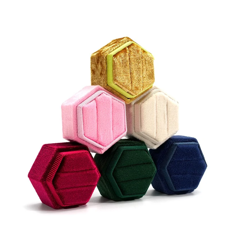 Fluwelen Vintage Hexagon Dubbele Ring Doos Voor Verloving Huwelijksceremonie Valentijnsdag Cadeau Gratis Aangepaste Logo