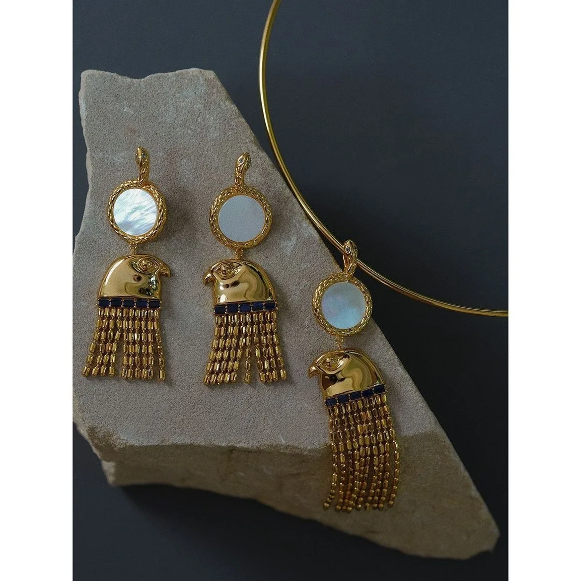 

Retro Niche Designer 18K Gold Filled White Shell Bird Ear Drop Dangle Buckle Earring/Eagle Pendant Choker Tassel Ins Jewelry Set