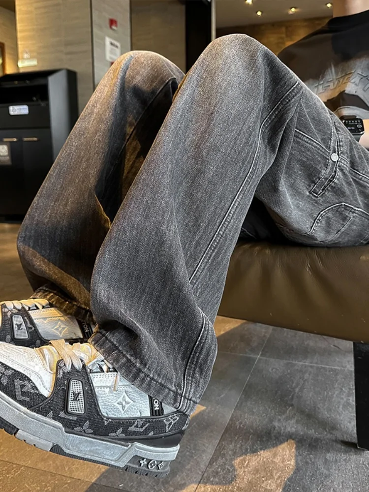 

Мужские свободные джинсы прямого кроя, широкие брюки с эффектом драпировки, в американском стиле High Street, молодежная модная одежда на все сезоны