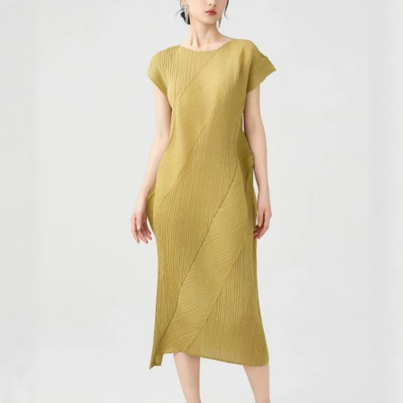 Miyake Pleated 2026 New Summer Irregular Pleated Dress Round Neck Elegant Casual High-end Simple Dress Solid Color New Style