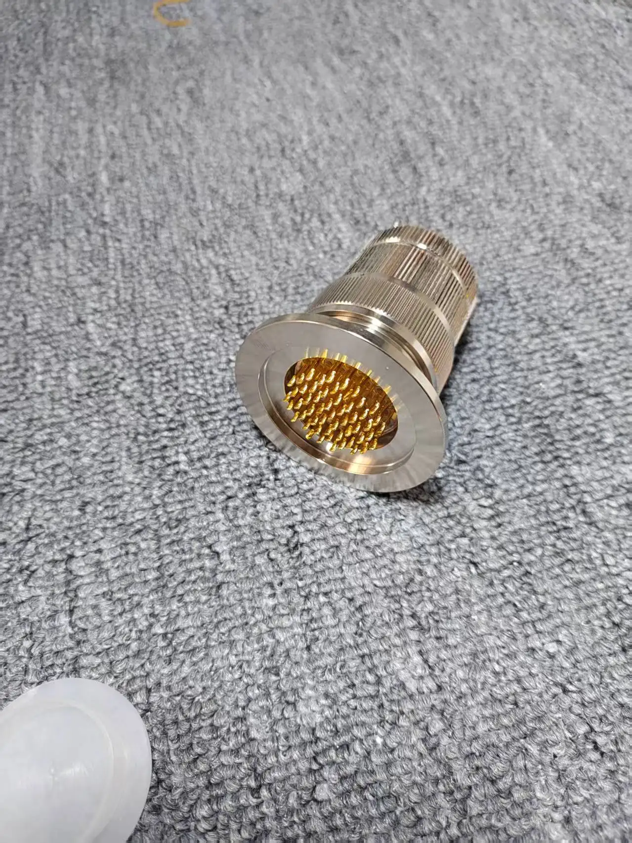 

Hermetic Vacuum Connector KF4020, 20 Pins, 10A per Pin, Glass Sintered Aerospace Plug