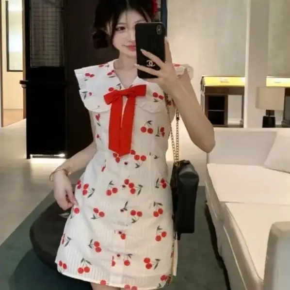 

Cherry Korean Juvenile Lace V-Neck Dresses Women Summer New Slim Sweet Girls Short Dress Sleeveless V-Neck Cherry Printed Dress