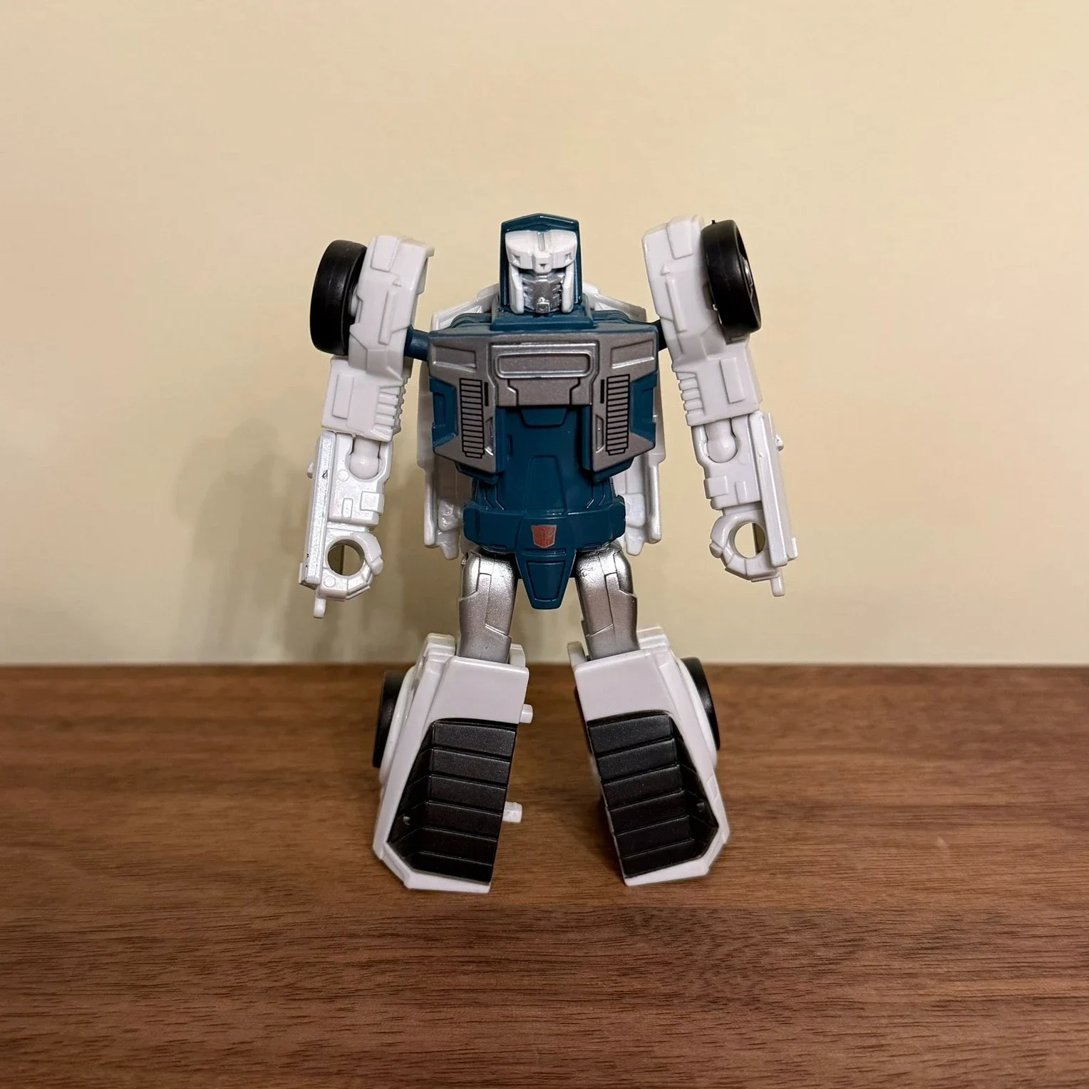 Op voorraad Hasbro Transformation Toys IDW Command Level GW-serie Achterkleppoppen Kleinschalige robotmodellen Actiefiguren Anime