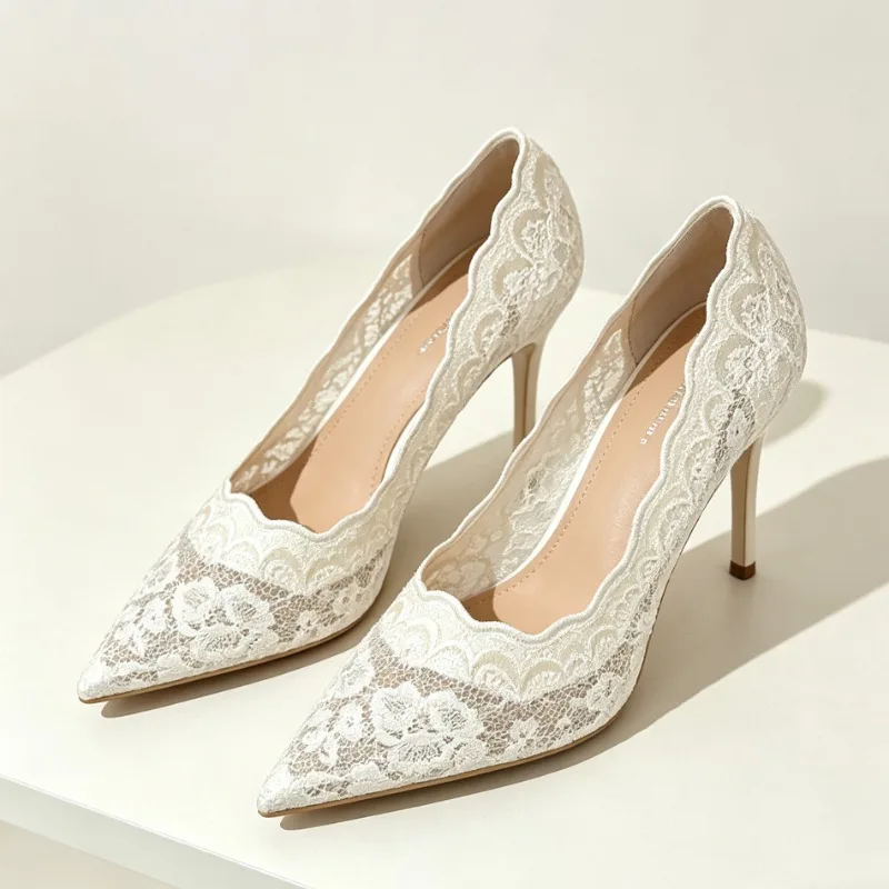

Элегантные женские туфли-лодочки с кружевной сеткой на каблуке, летние, 2026, с острым носком, дышащие, дизайнерские, для банкетов и свадеб