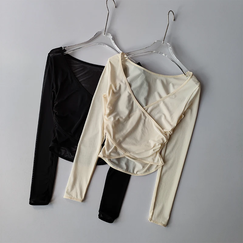 Sport-T-Shirt mit V-Ausschnitt, atmungsaktives Mesh-Gewebe, Prati Yoga-Anzug, langärmeliges Shirt mit Kreuzverschluss, Lauf-, Trainings- und Fitness-Oberteil. – Detail 2