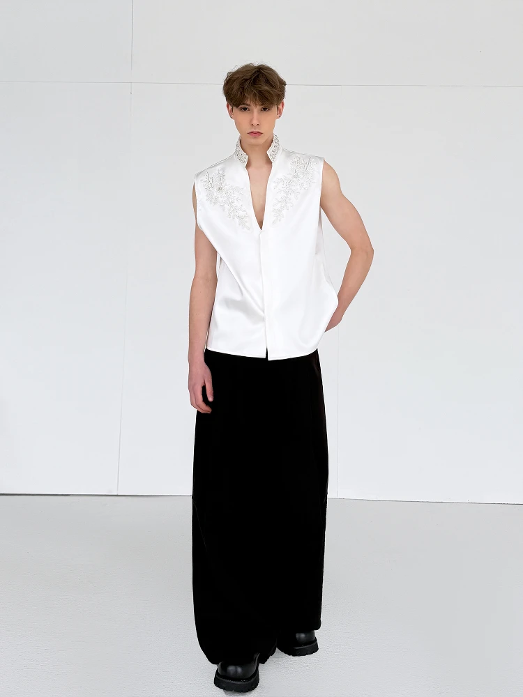 Men's 2025 Summer New Handsome Tops Handmade Pearl Rhinestone Embroidered Jacquard Stand Collar Tank Tops Satin Sleeveless Vests