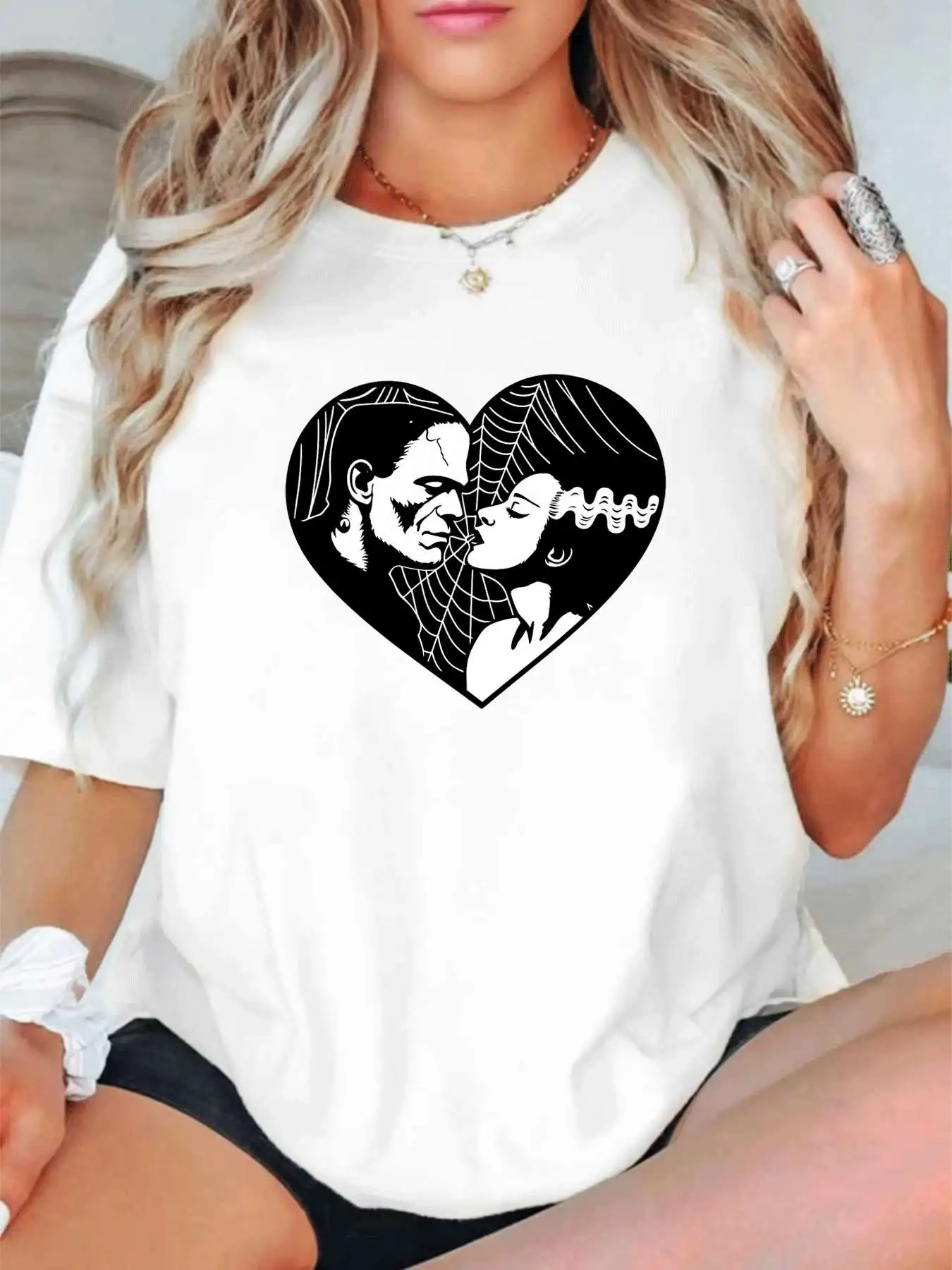 

【1021731】 Женская футболка больших размеров с круглым вырезом и короткими рукавами, эластичными рукавами и модными принтами