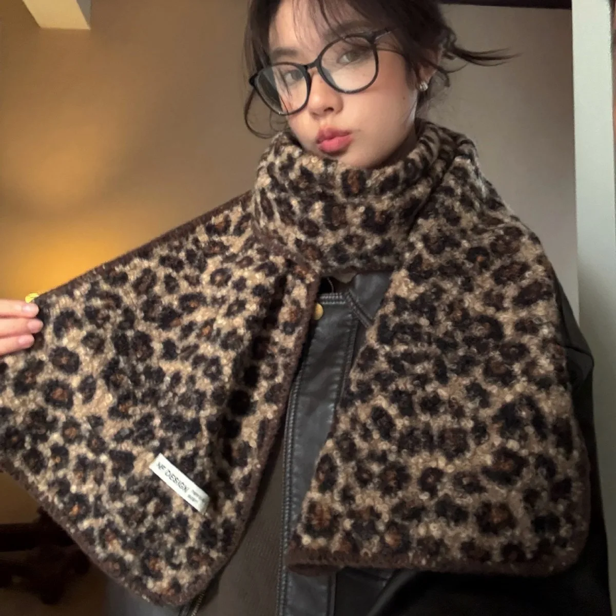 Scarf Reversible Leopard Print Faux Wool Warm Winter Retro Trendy Women Double Sided Neck Wrap Elegant Cozy