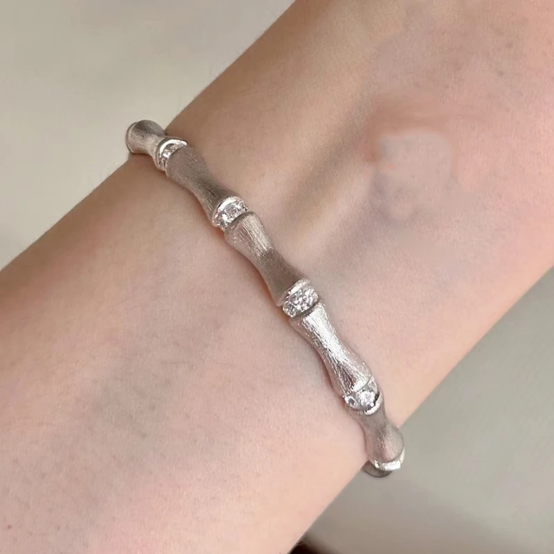 

New women's fashion jewelry Italian vintage light luxury classic brushed bamboo bracelet party holiday gift
