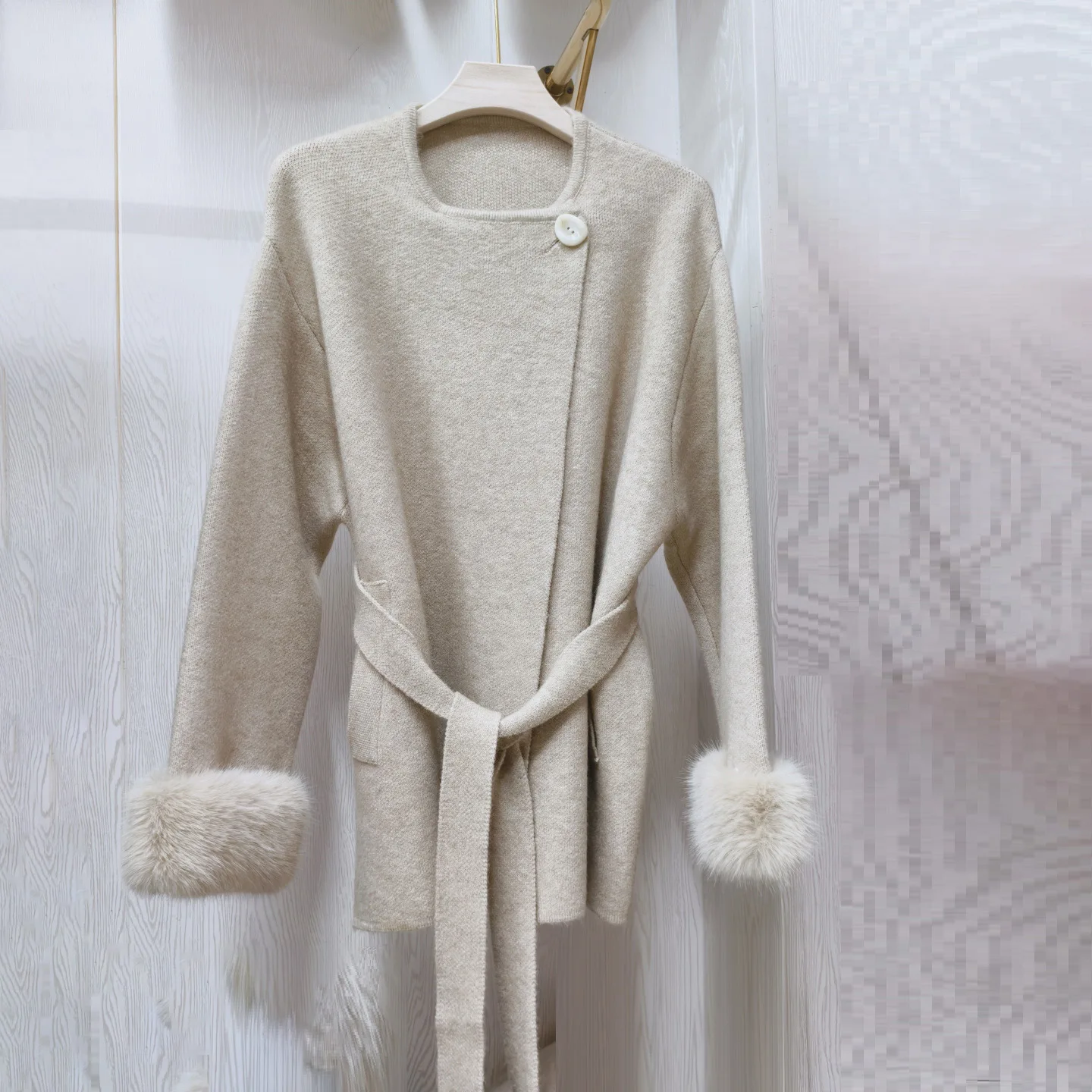 

Autumn and Winter High-end Fox Fur Cardigan Loose Strap Temperament Sweater Coat Women's Light Luxury Knitted Sweater Jacket