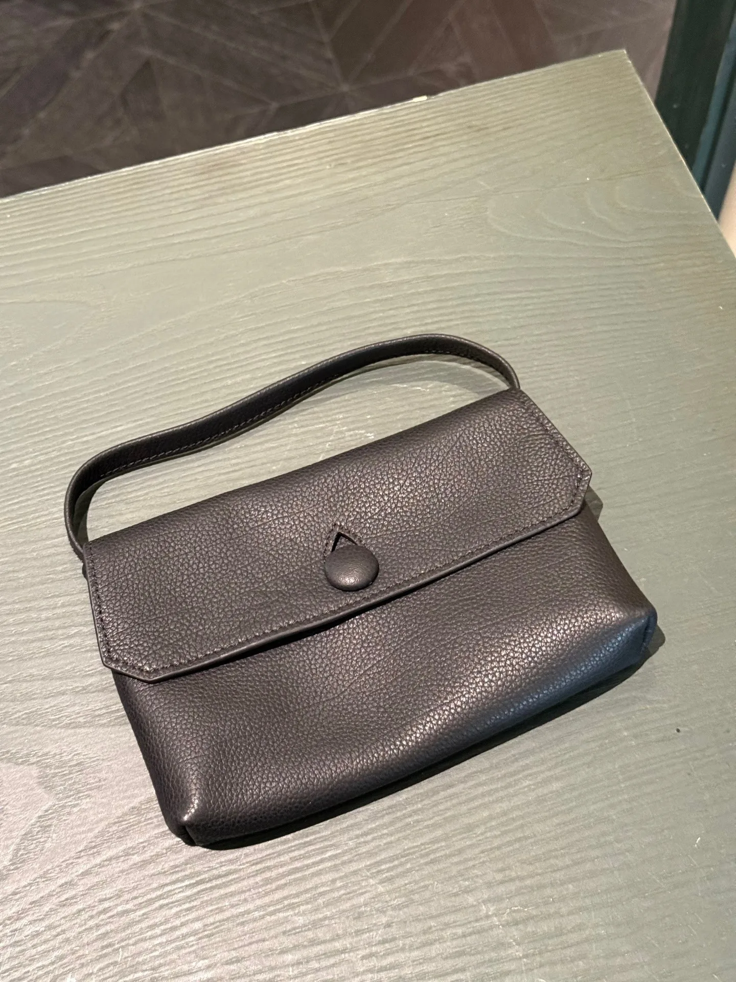 2026 Luxury Brand Genuine Leather Women Handbags Cowhide Sally Button Women Bags Casual Solid Clutch Bags Women Wallets