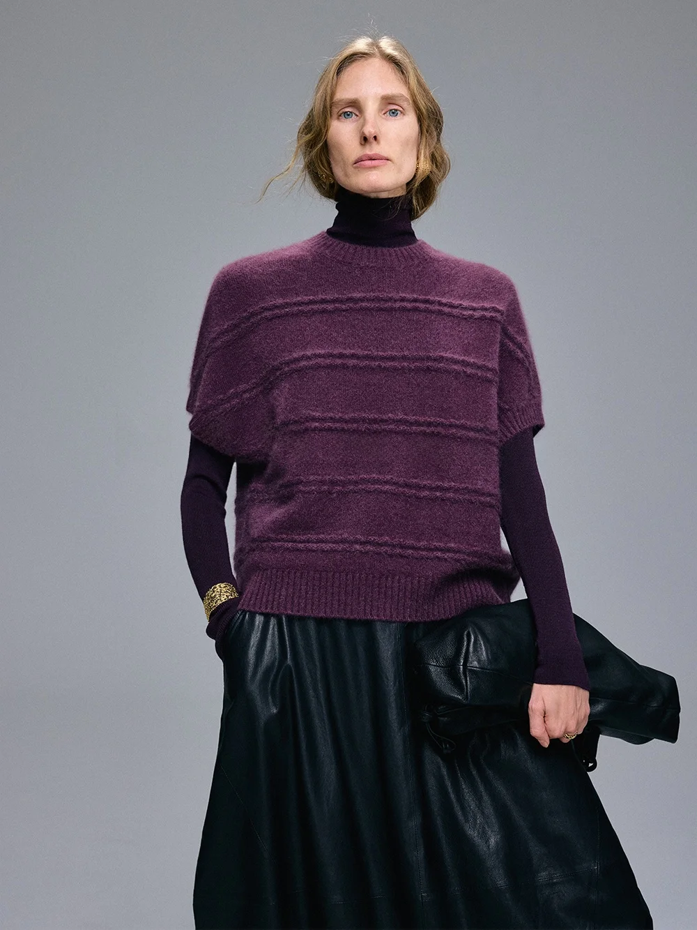 

Комплект: двойной изогнутый жилет с полосками и юбка с круглым вырезом, длинный рукав, повседневный стиль, осенняя мода