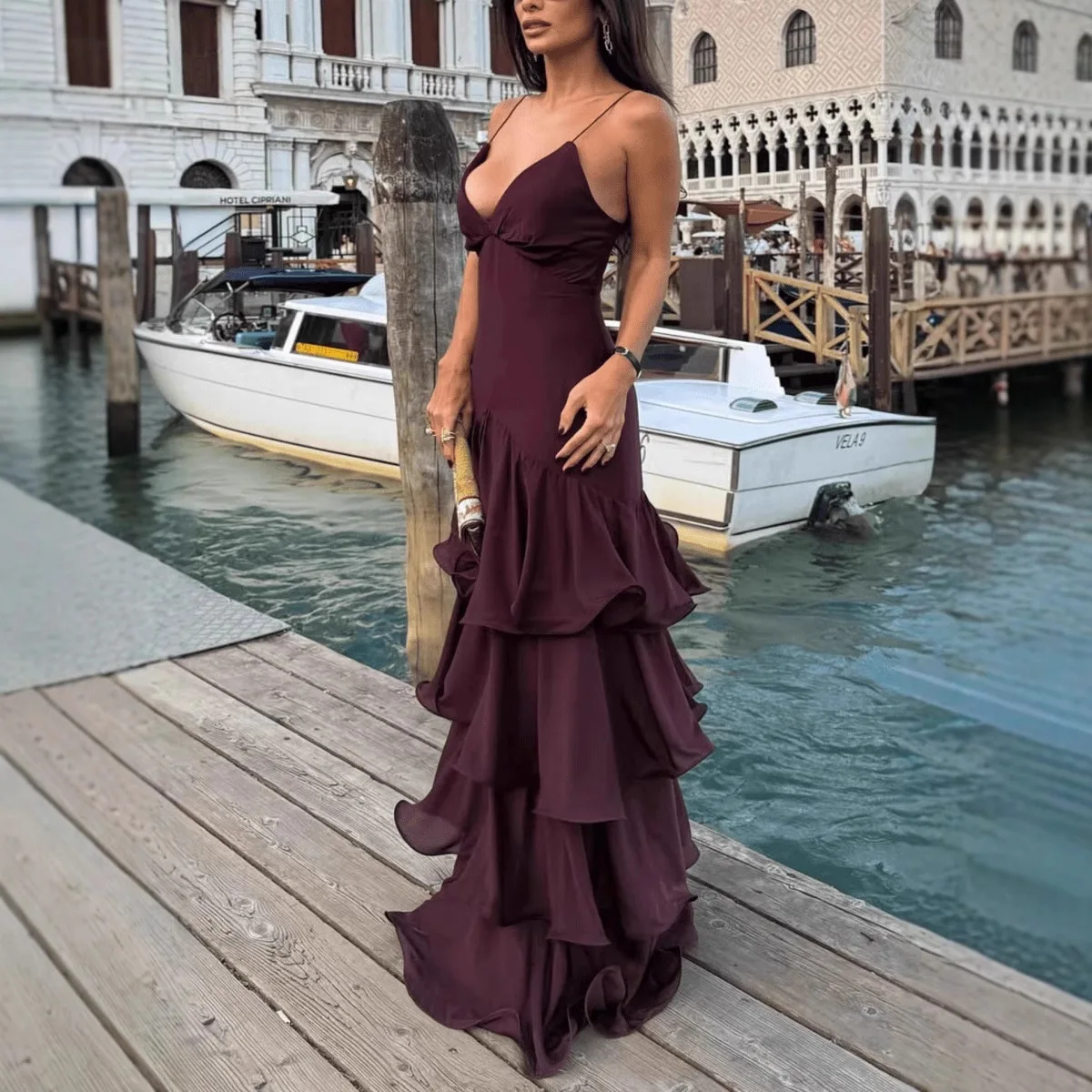 

French Party Spaghetti Strap Dress Women Sexy Deep V-neck Backless Slim Layered Cake Dress Prom Banquet Evening Vestidos Female