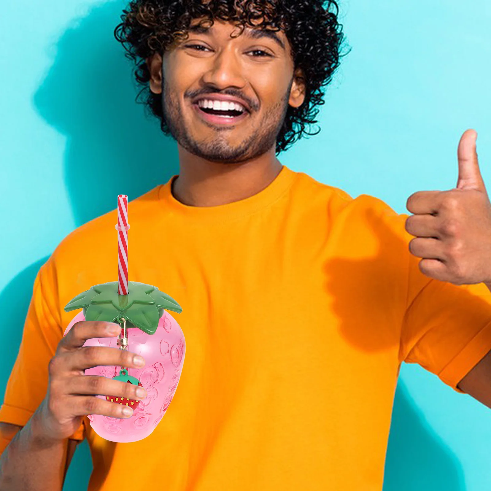 

2Pcs Strawberry Straw Cup Cute Strawberry Shaped Design Portable Lightweight Water Cup with Straw for Juice Tea Milk