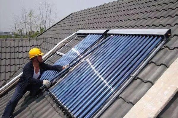 Sunpower Heat Pipe Solar Water Heating System Home Use Hot Water Heater Solar Collector