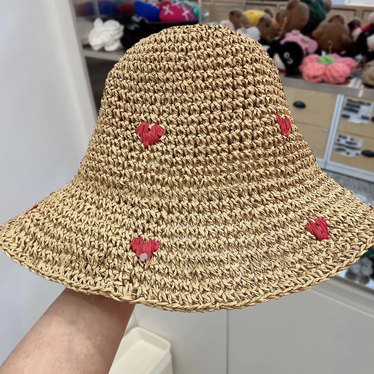 red-heart-shaped-straw-hat-beach-sun-protection-small-face-high-sense-travel-fisherman-cap-women's-summer-fashion-accessories