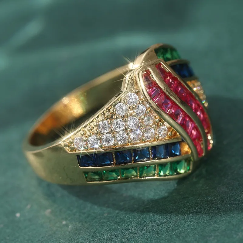 Schillernder, mit mehrfarbigen weißen CZ-Steinen besetzter Damenring, trendige geometrische Form in Goldfarbe, für den täglichen Gebrauch, Partyschmuck, Jubiläumsgeschenk – Detail 4