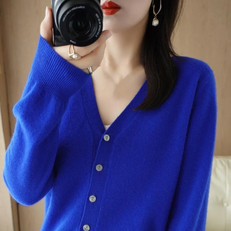 Cardigan jacket women's knitted bottom shirt V-neck long sleeved 2023 spring and autumn new outerwear sweater women's clothing