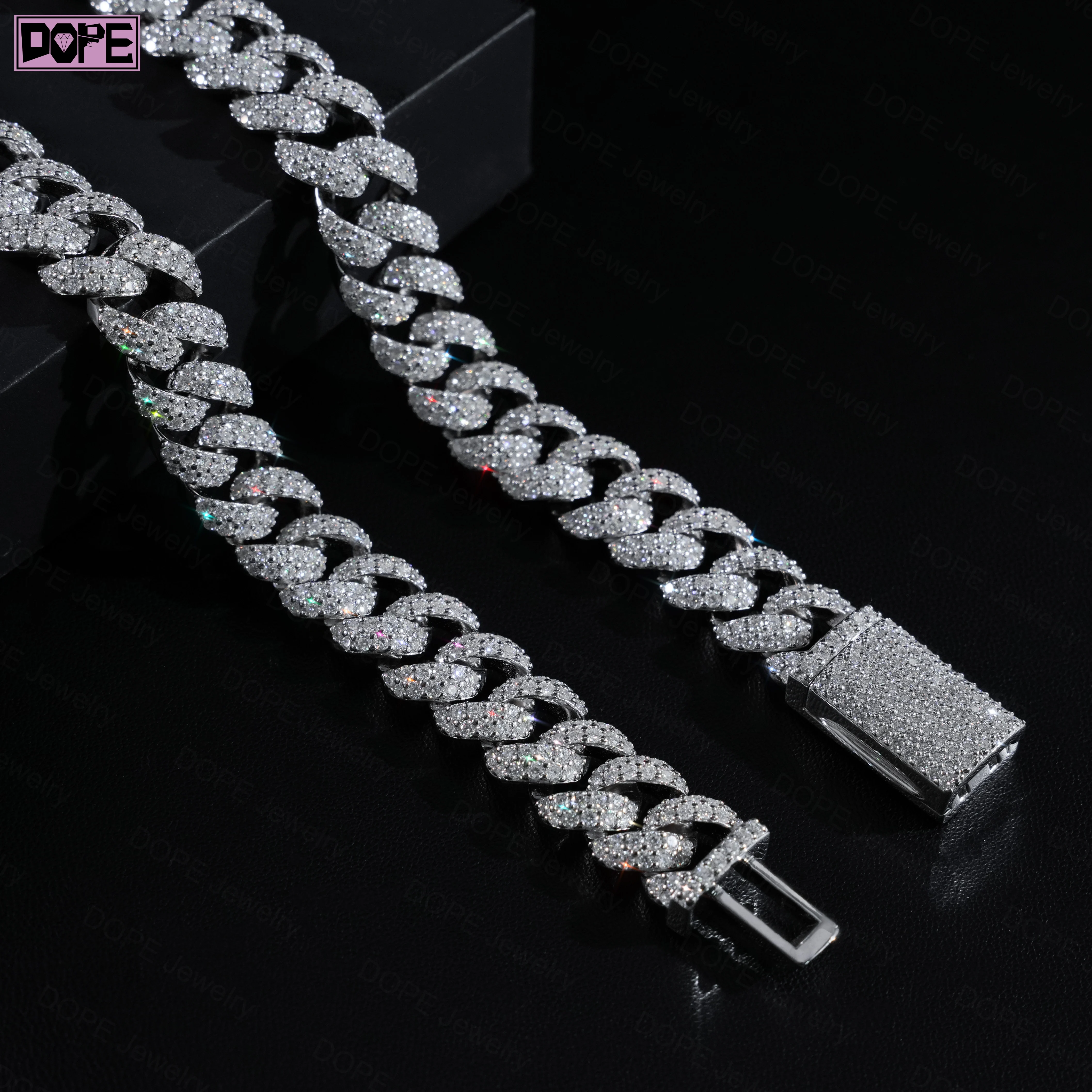 12mm Vvs Iced Out Moissanite C - Cuban Link Chain 12Mm recension och pris