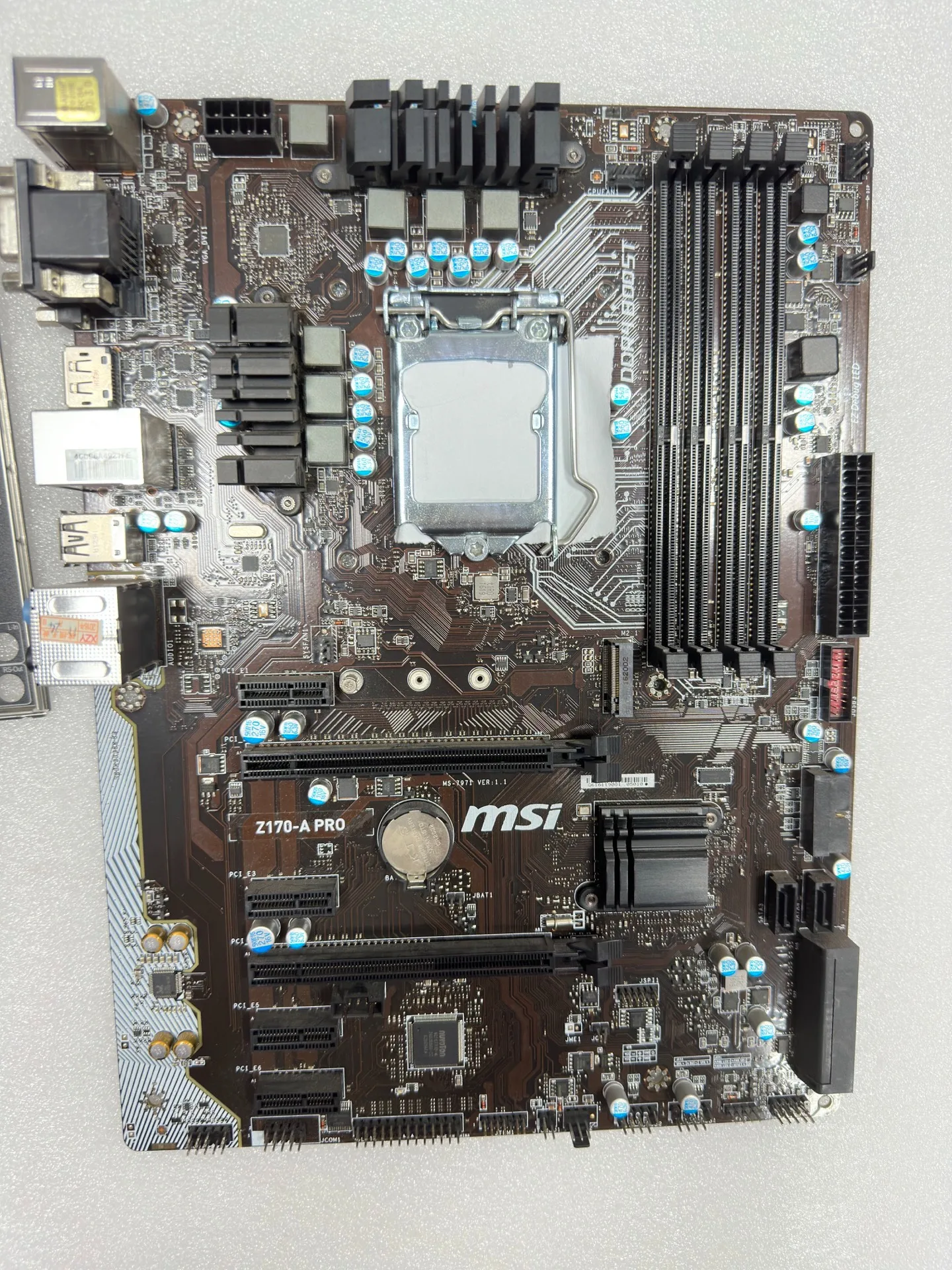 Известный бренд — материнская плата MSI Z170-A PRO