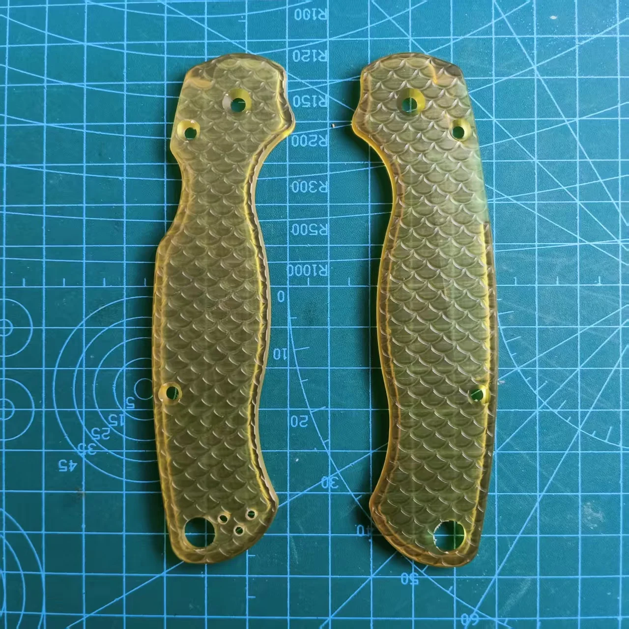 

1 пара весов с ручкой из материала PEI для ножей Spyderco C81 Paramilitary 2 C81 Para2 PM2