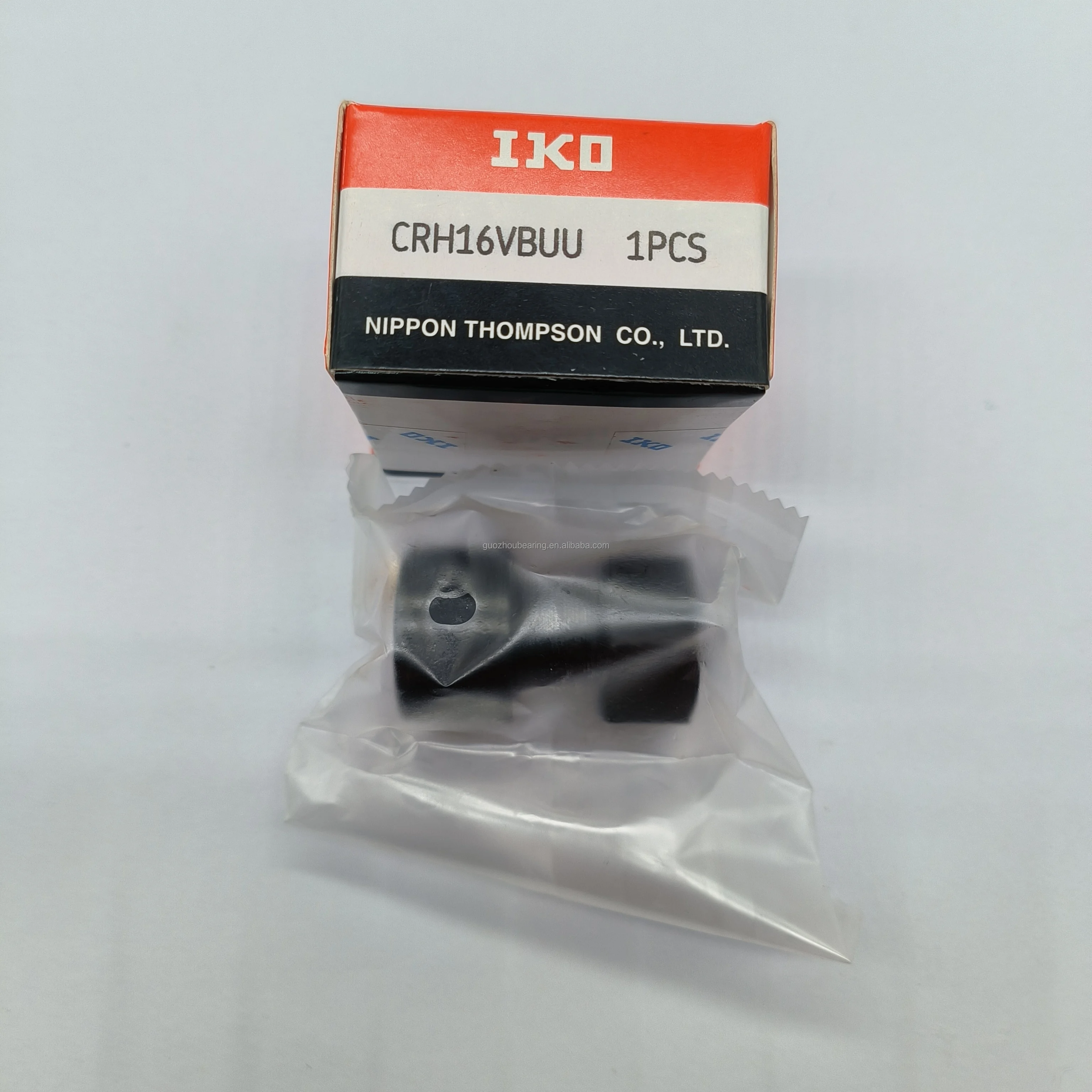 Japan IKO Heavy Stud Cam Follower Bearing CRH28 CRH28VB CRH28VBUU Track Roller Bearing