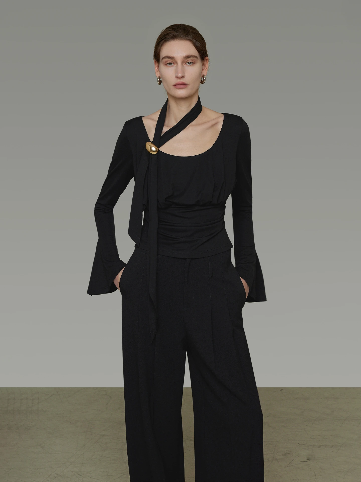 

Bla Knitted ort Svel Top with Bell Sves Ne Design Slim Fit Faionable Commute Sle Knitwear for Women
