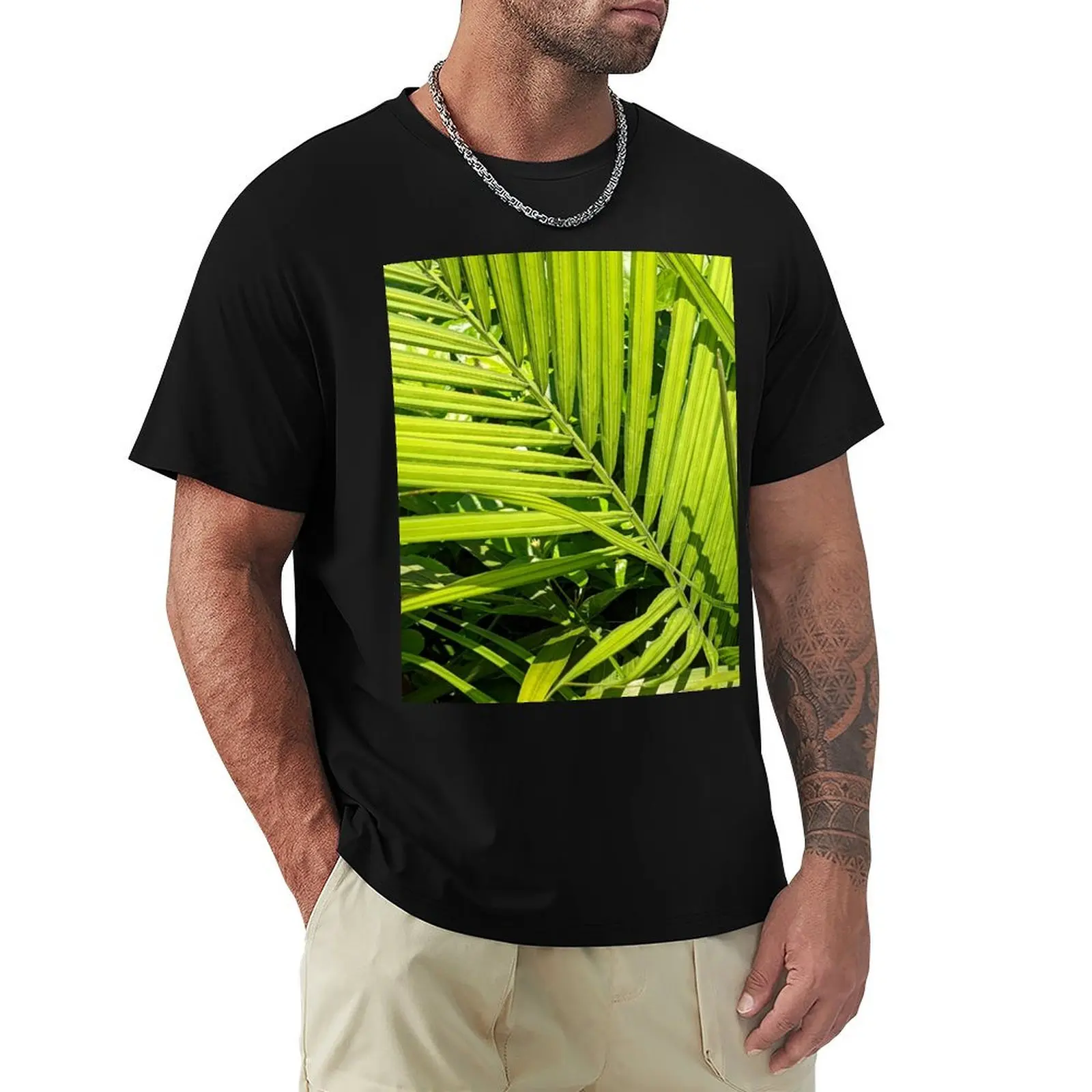 

Vivid Green Palm Tree Leafs Tropical Plant Pattern T-Shirt anime stuff tees anime tshirt boys animal print men t shirt